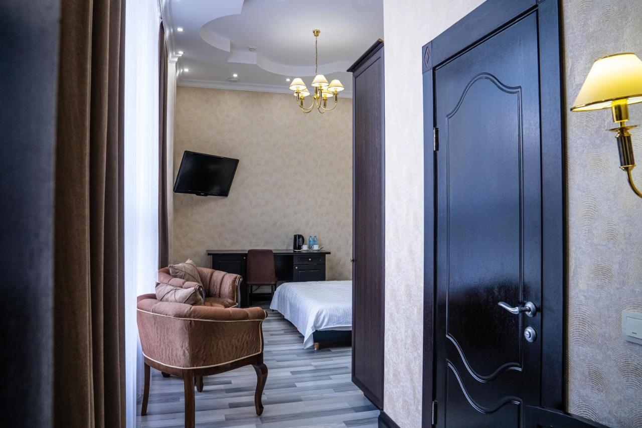Belon Lux Hotel Nur-Sultan  Exterior photo