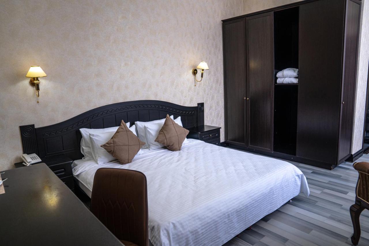 Belon Lux Hotel Nur-Sultan  Exterior photo