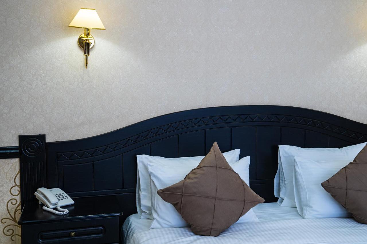 Belon Lux Hotel Nur-Sultan  Exterior photo