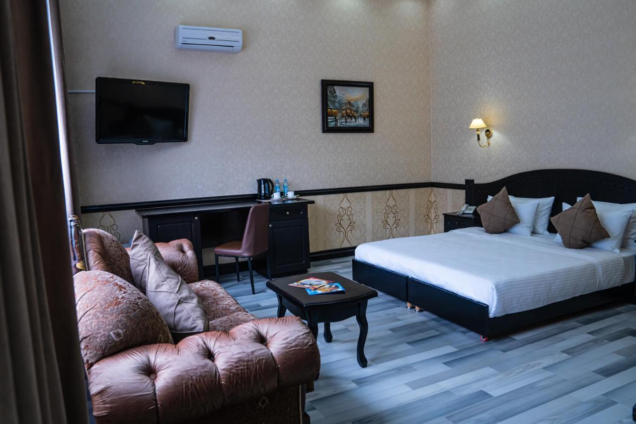 Belon Lux Hotel Nur-Sultan  Exterior photo